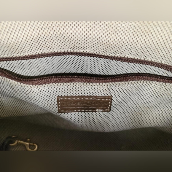 Dooney and Bourke shoulder bag - Picture 11 of 11